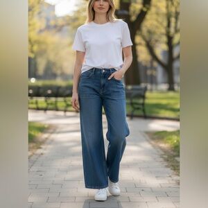 NWOT Classic Denim Wide Leg Women's Jeans